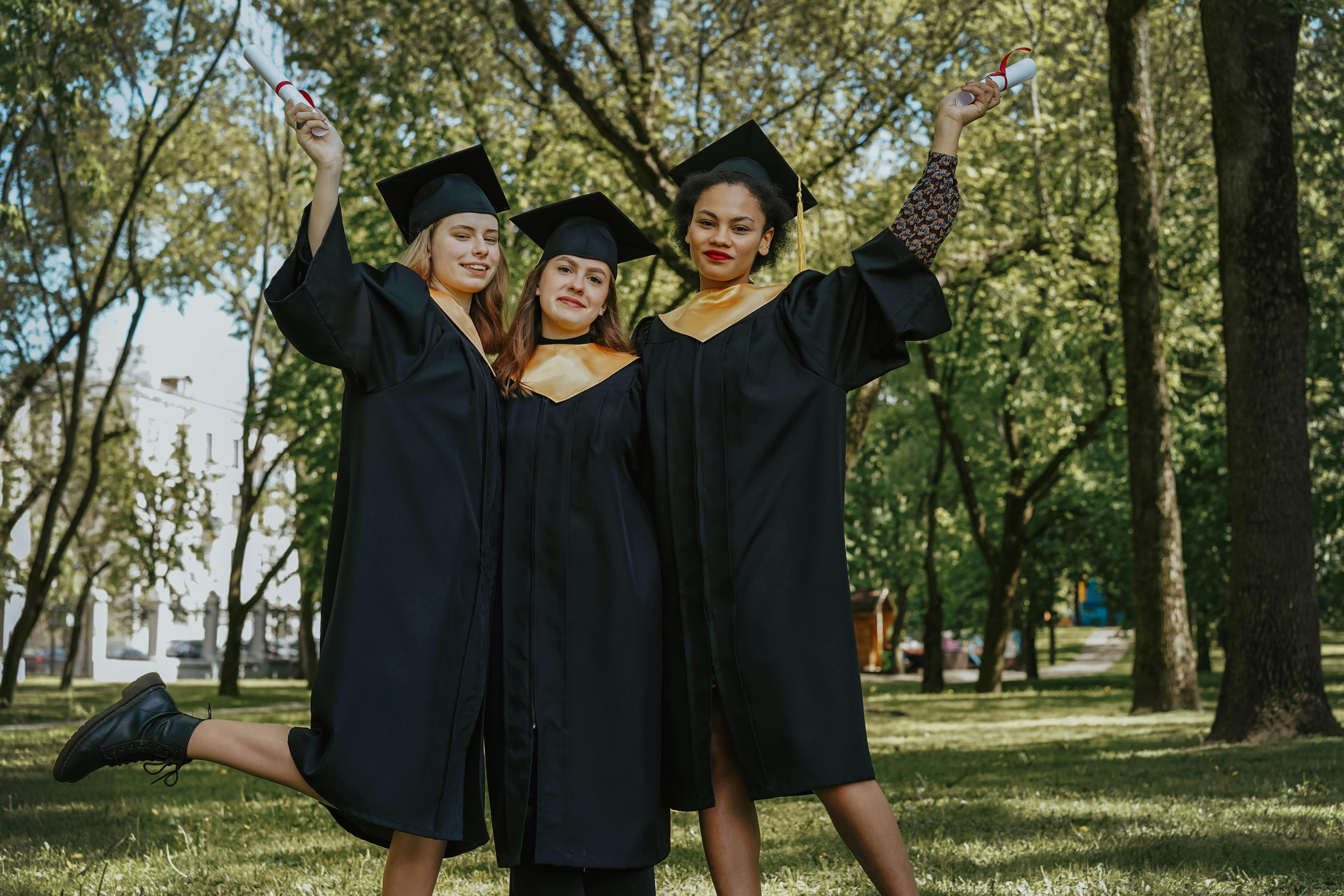 Студенти
